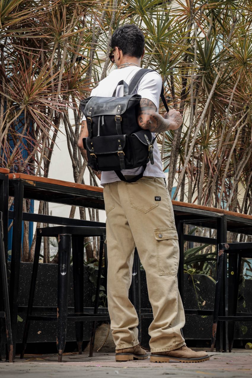 Men’s Black Leather and Canvas Backpack – Vintage Laptop Rucksack